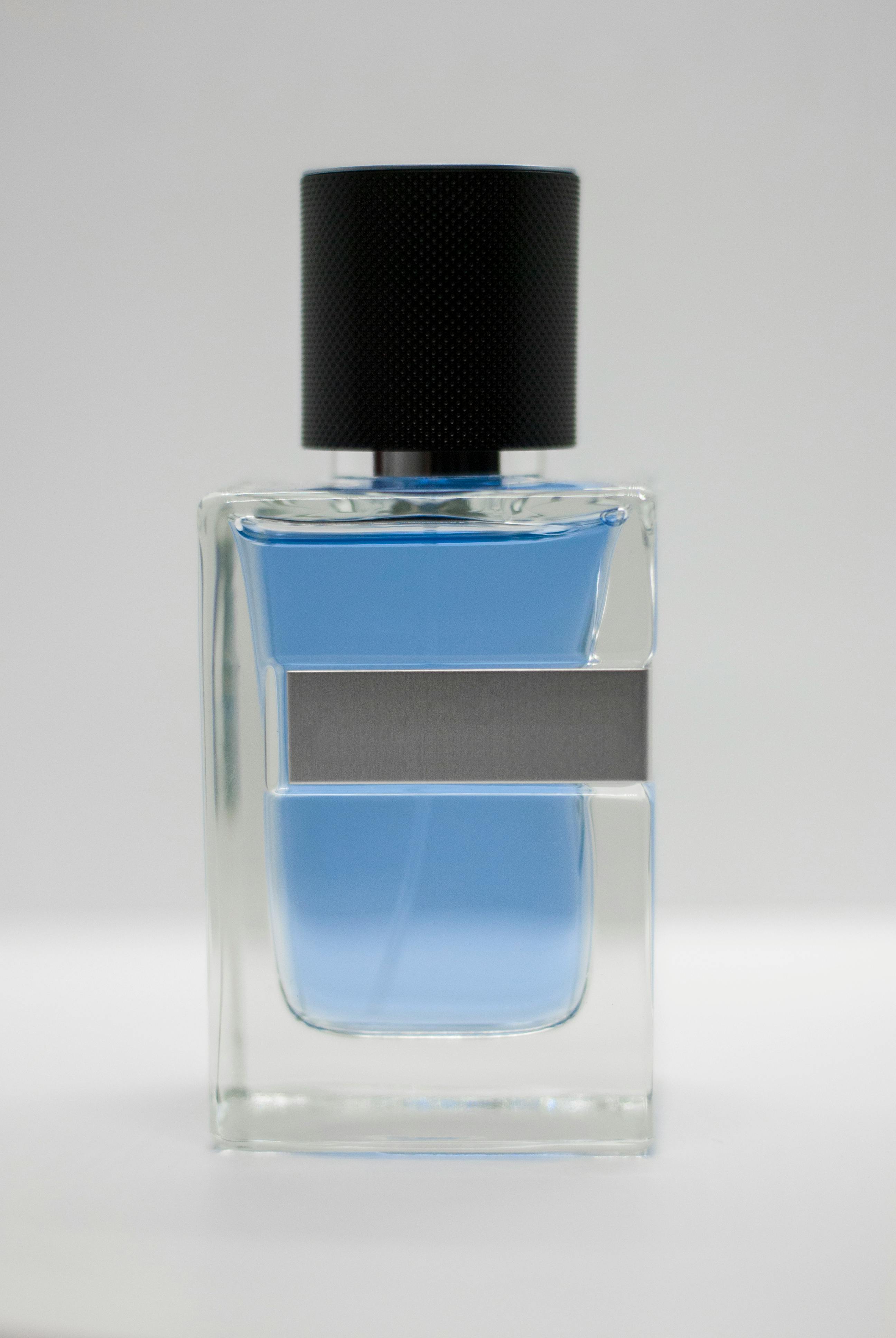 YSL Y EdT (2022): a fresh classic for the modern man